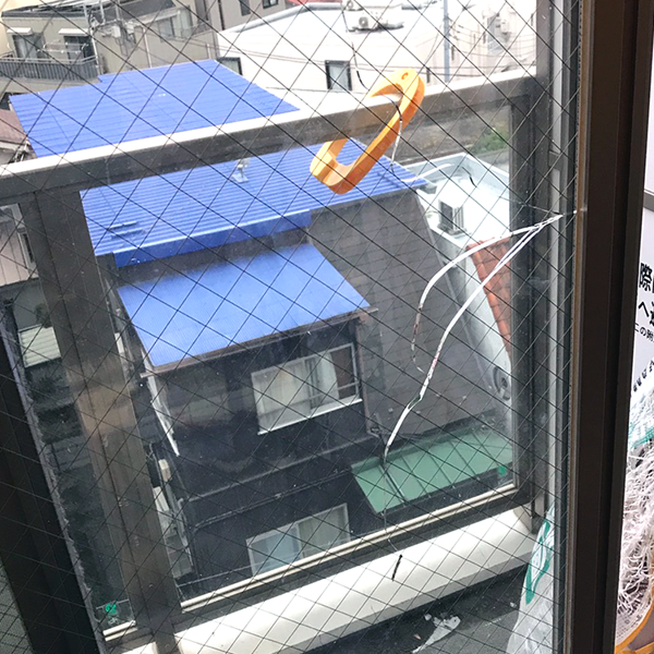 神戸市東灘区のガラス修理・交換事例の写真
